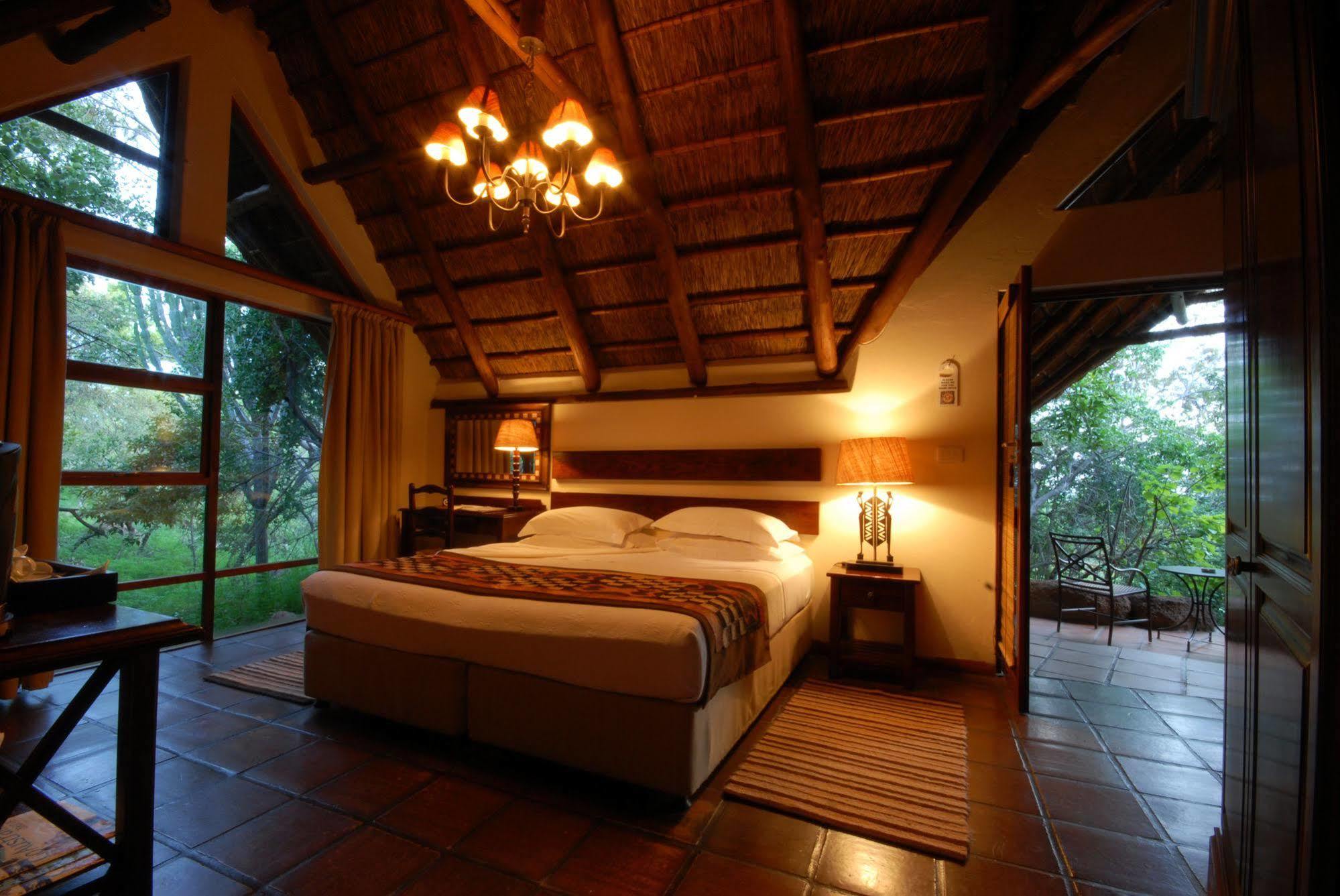 Itaga Luxury Private Game Lodge Бела Бела Екстериор снимка